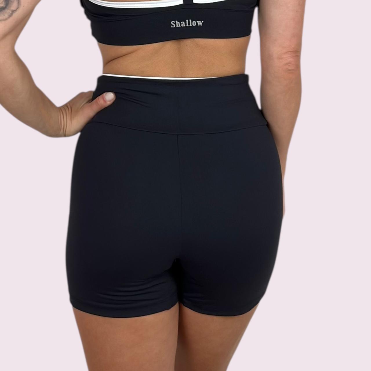 Shorts Zoe Preto com Branco