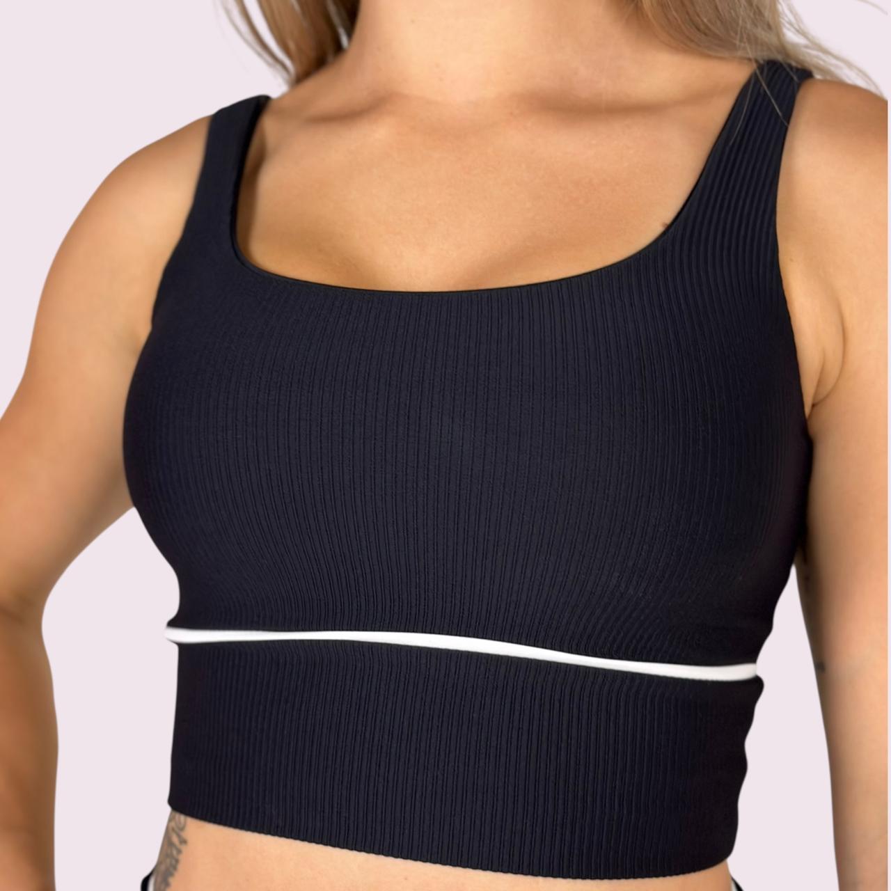 Top Bety Cotelê Preto com Branco