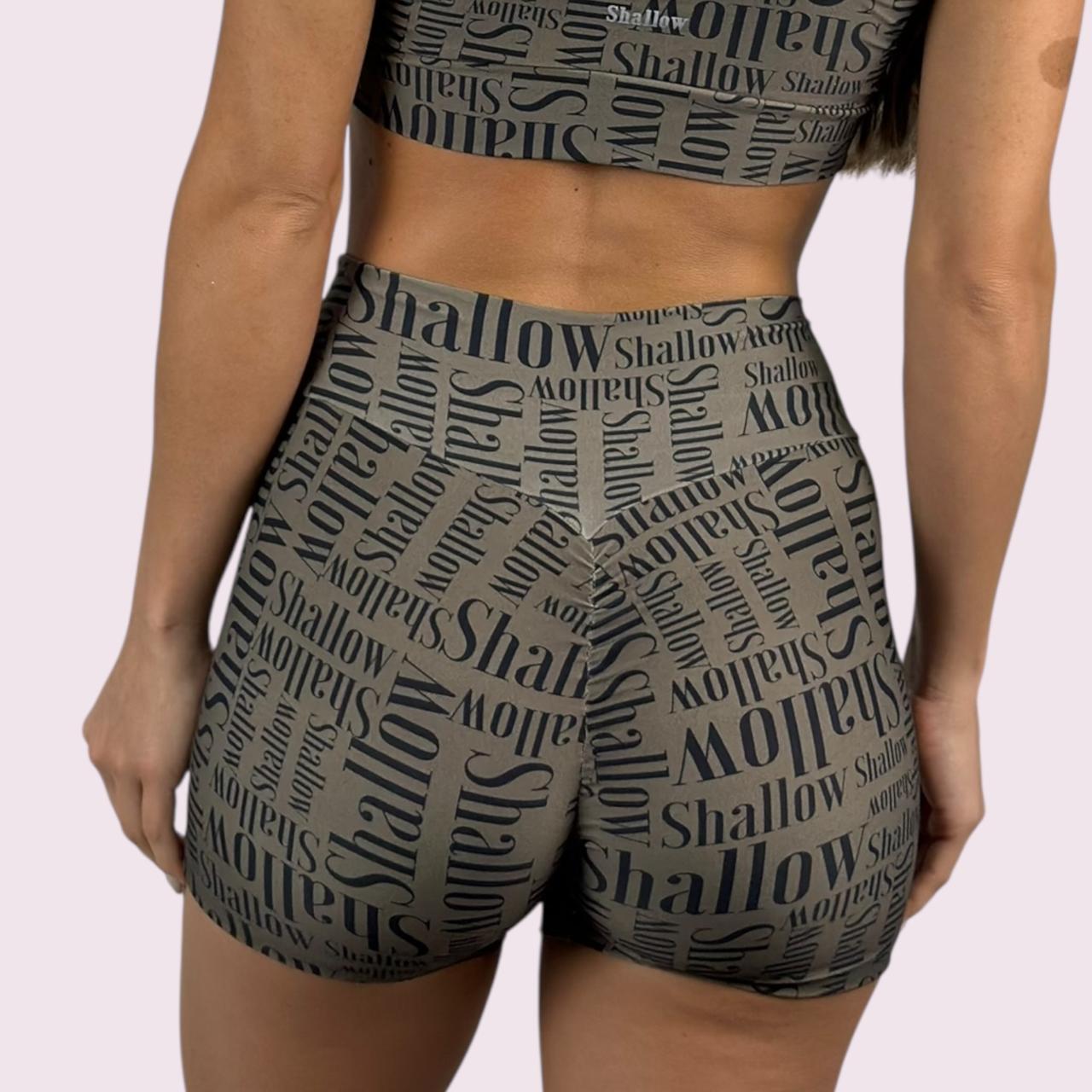 Shortinho Empina Bumbum Estampa Shallow Verde Militar