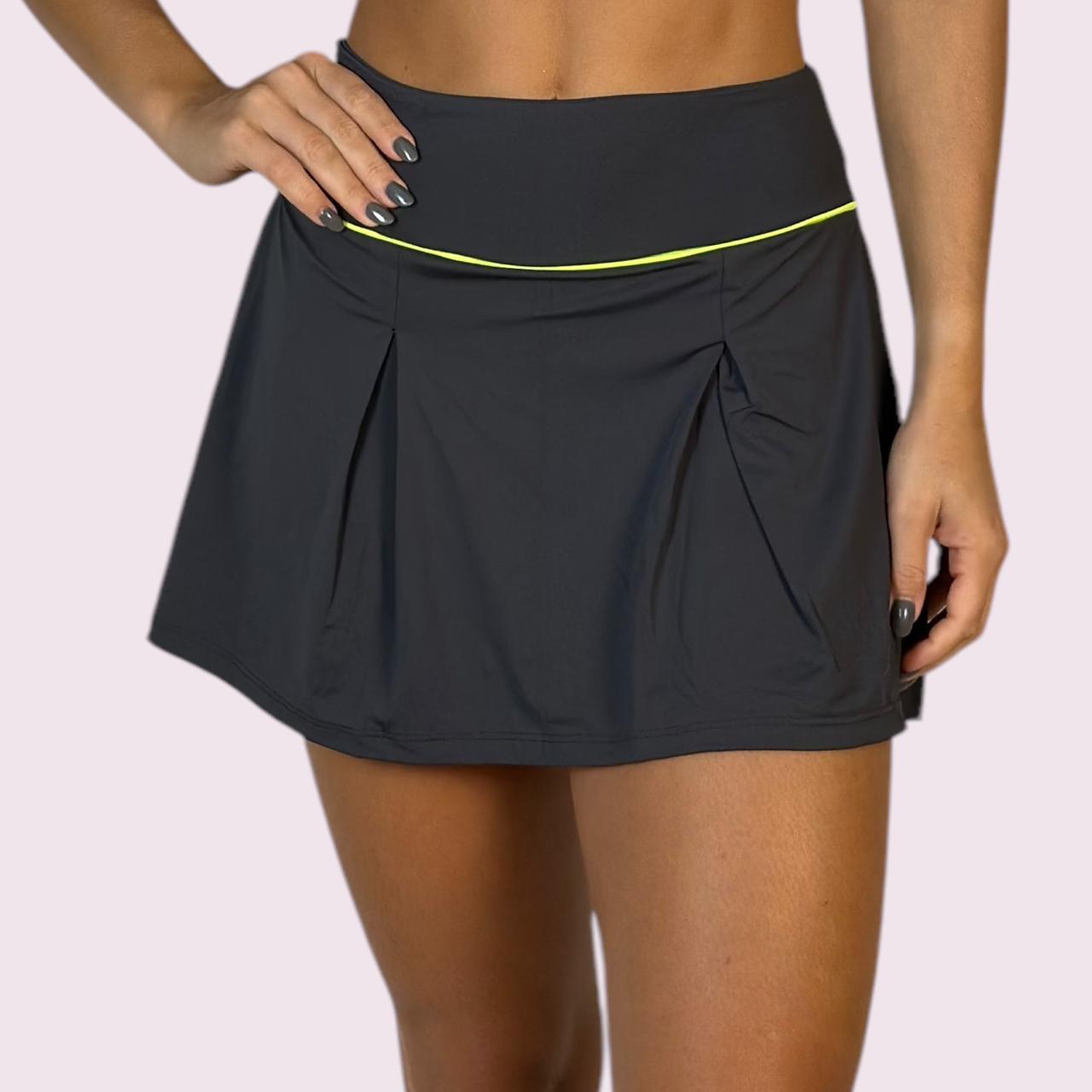 Shorts Saia Lela Suplex Grafite com Metalizado Amarelo Neon