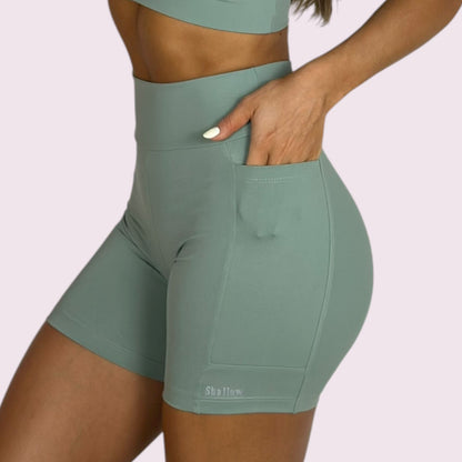 Bermuda com Bolso Suplex Pistache