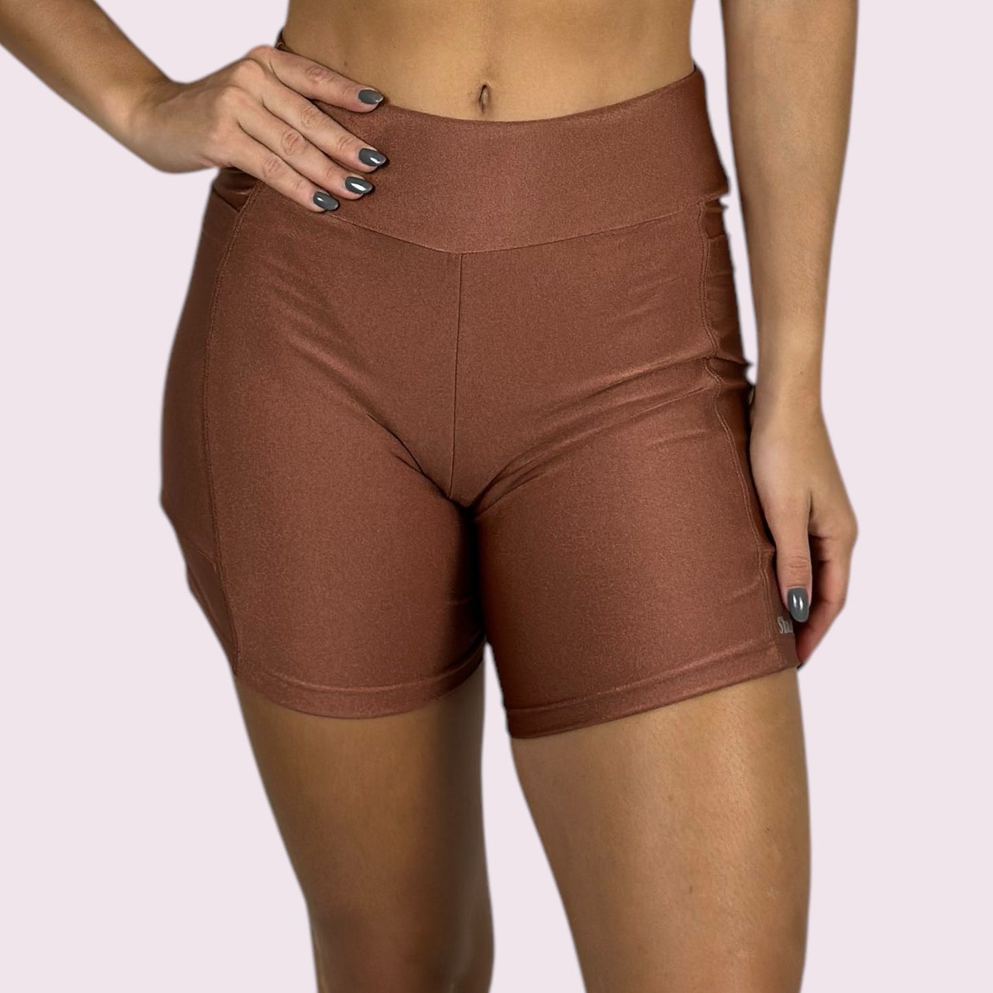 Bermuda com Bolso Metalizado Bronze