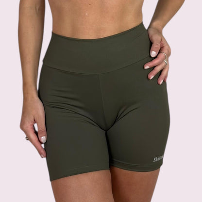 Shortinho Empina Bumbum Luna Verde Militar com Off White