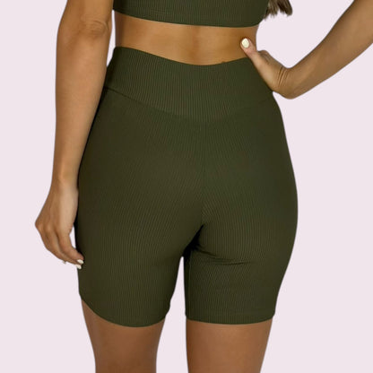 Bermuda Cós V Cotelê Verde Militar