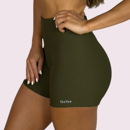 Shorts Cós V Cotelê Verde Militar