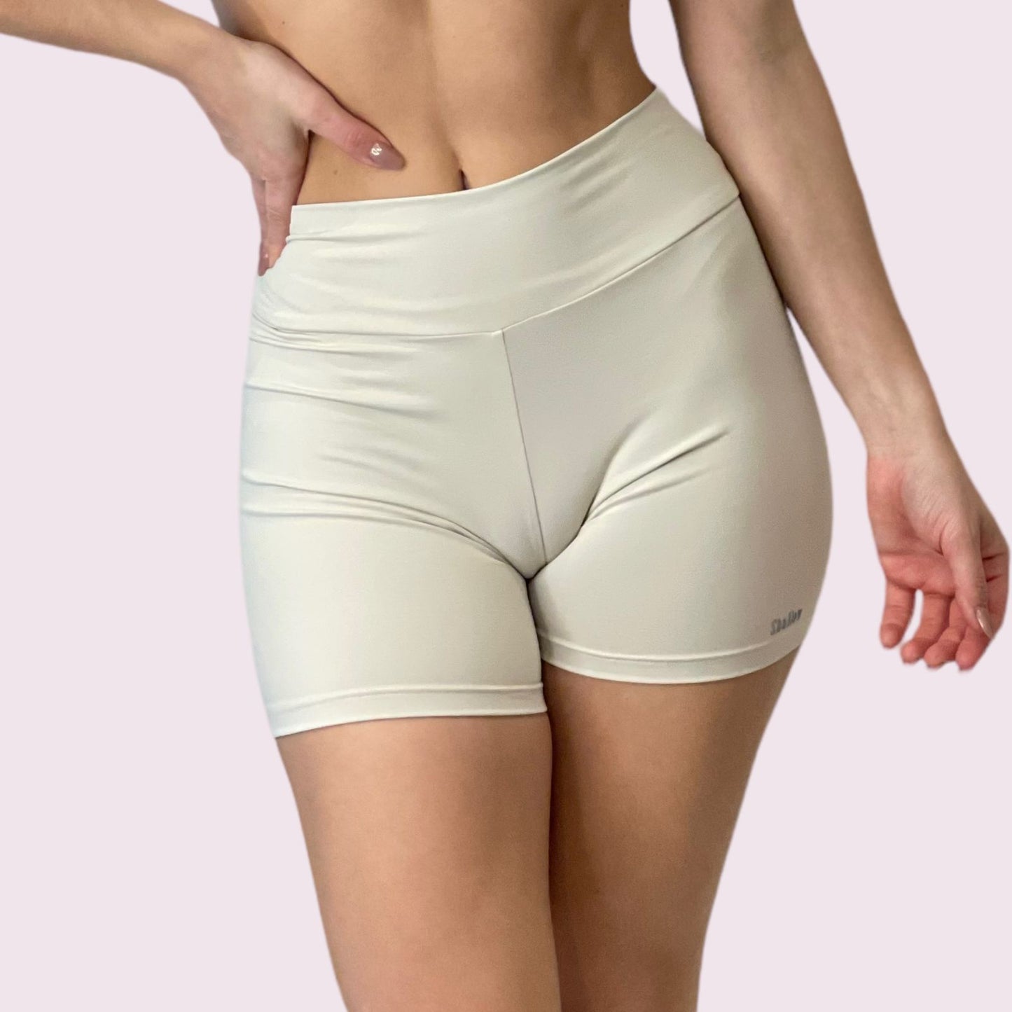 Shortinho Empina Bumbum Suplex Off-White