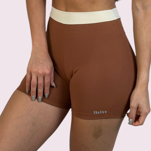 Shorts Elastic Empina Bumbum Suplex Terracota com Off White