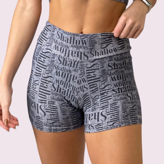 Shortinho Empina Bumbum Estampa Shallow Cinza