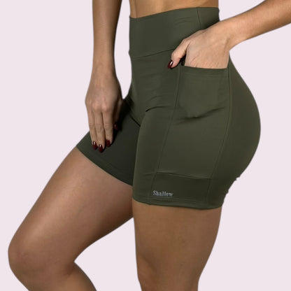 Bermuda com Bolso Suplex Verde Militar