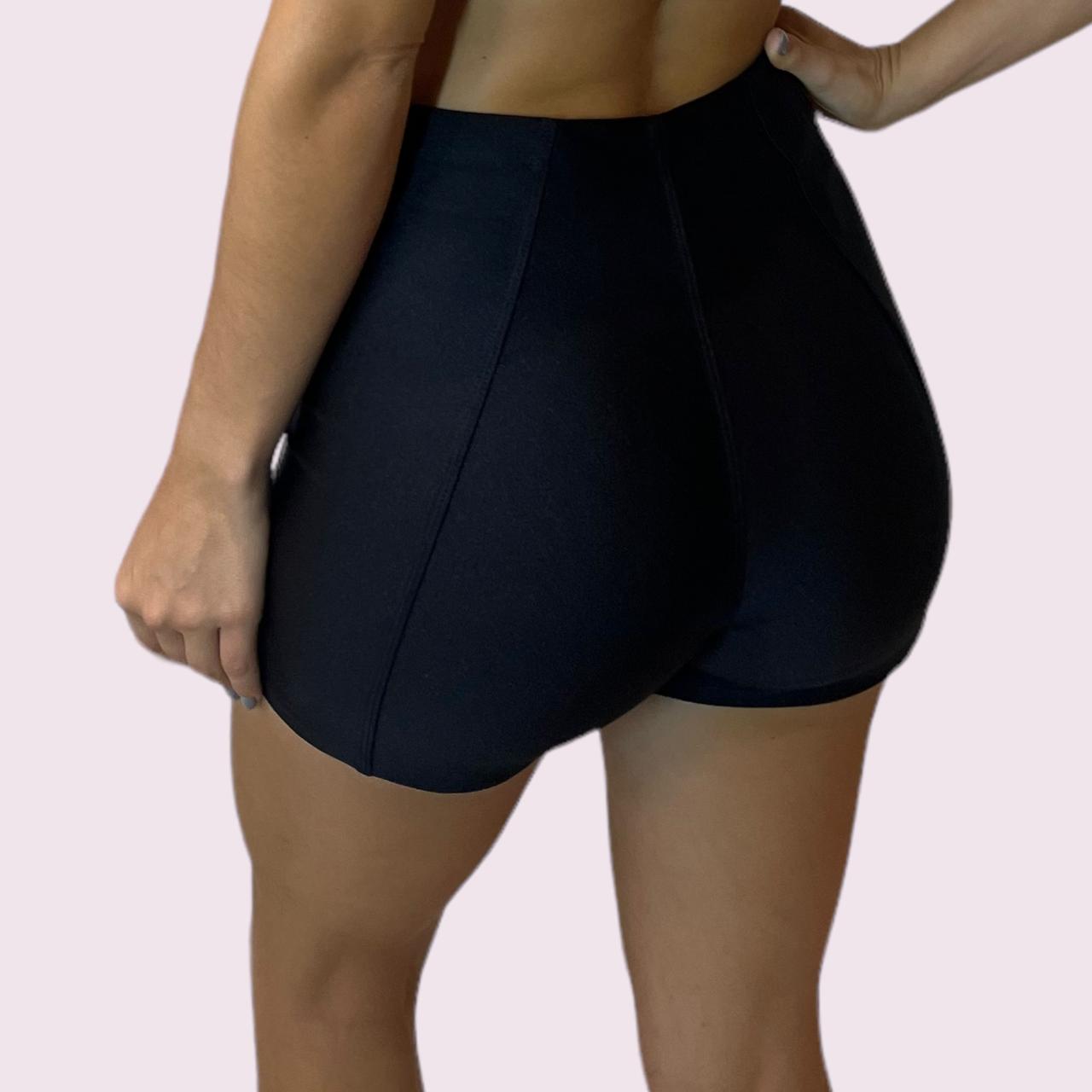 Shorts Comfy Metalizado Preto