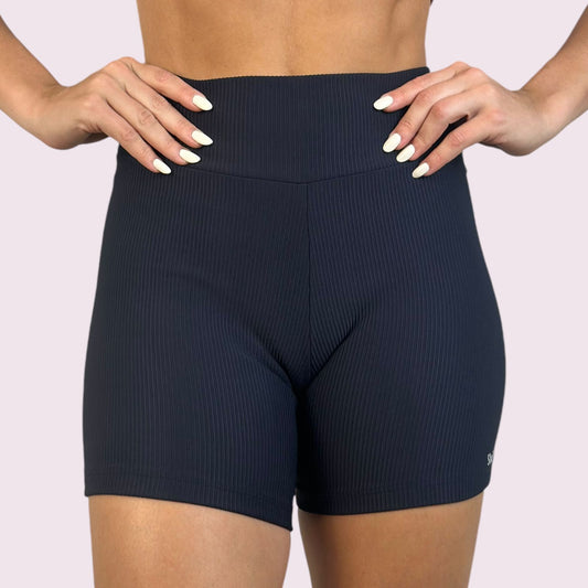 Shorts Cós V Cotelê Preto